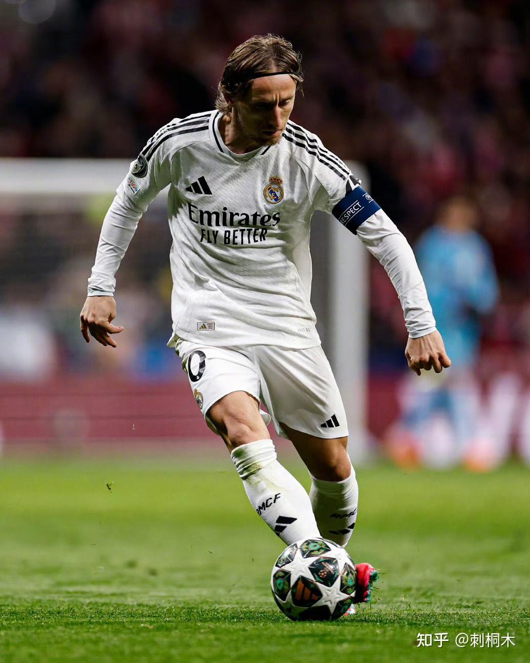 火力全开！一场5-0横扫，巴萨昂首闯进决赛，剑指西超杯冠军！